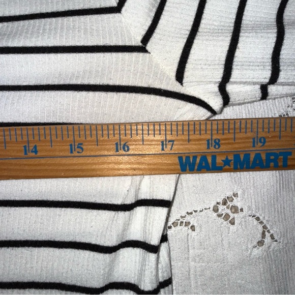 Allison Joy Black and White Striped Ruffle Bell Sleeve Boho Blouse size Small - Picture 8 of 15